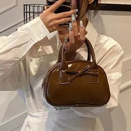 StyleCast x Revolte Structured Shoulder Bag-picture-36