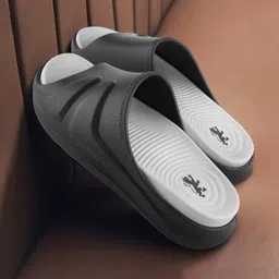 red tape Men Slides image 1