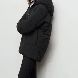 MANGO Solid Hooded Puffer Jacket-image-5