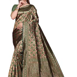 VASTRAAVEDAA Women Floral Woven Design Zari Banarasi Saree With Unstiched Blouse Piece-picture-10