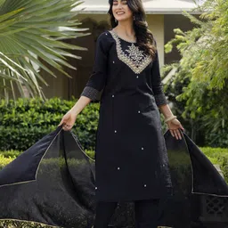 KALINI Floral Embroidered Straight Thread Work Kurta With Trouser & Dupatta image 4