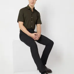 MARK & ALBERT Men India Slim Fit Spread Collar Solid Cotton Formal Shirt image 2