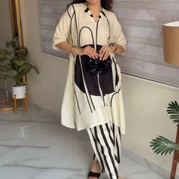 FFI Printed V-Neck Tunic With Trousers Co-Ords-picture-11