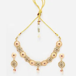 Sukkhi Women Gold-Plated Kundan With Meenakari Work Studded & Beaded Jewellery Set image 4