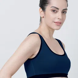 Lovable Sport Women ReversibleFull Coverage Everyday Bra image 4