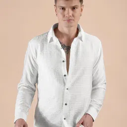 Beyoung Men Textured Checked Classic Casual Shirt-picture-10
