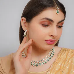 Divisha Gold-Plated Stone Studded & Beaded Jewellery Set image 2