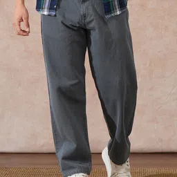 WROGN Men Comfort Straight Fit Mid-Rise Jeans-picture-12