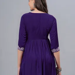 new4u Women Embroidered Viscose Rayon Flared Kurta image 3