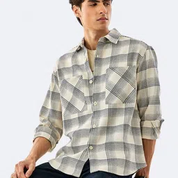 Snitch Men Tartan Checks Checked Casual Shirt image 3