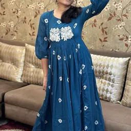 Anni Designer Bandhani Embroidered Thread Work Anarkali Kurta With Trousers image 3