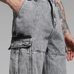 Jack & Jones Men Relaxed Fit Low-Rise Light Fade Jeans image 5