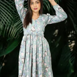 kilkilat Women Fit and Flare Light Green Knee Length Dress-picture-11