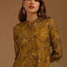 Soch Women Ethnic Motifs Printed A-Line Kurta with Trouser image 4