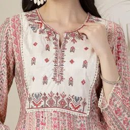 Nayam By Lakshita Women Floral Printed Regular Chanderi Cotton Kurta with Palazzos image 2