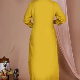 his&her Women Embroidered Viscose Rayon Straight Kurta image 2