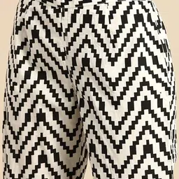 Lookmark Geometric Printed Round Nech Straight Tunic With Trouser image 2