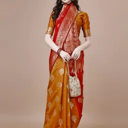 DIVASTRI Woven Design Zari Silk Blend Banarasi Saree image 4