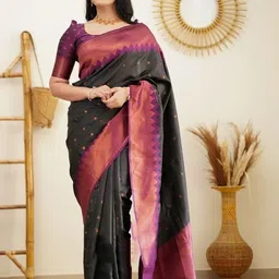 Zenophily Black Women Kanjivaram Pure Silk Saree-image-64