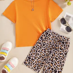 INCLUD Girls Printed Round Neck T-Shirt With Capri image 4