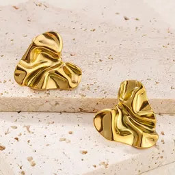 Estailo fashion Gold-Plated Heart Shaped Studs-image-0