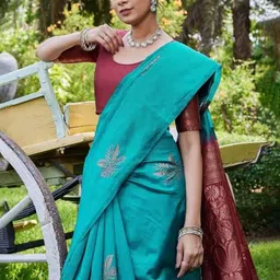 Anouk Woven Design Zari Silk Blend Handloom Banarasi Saree image 3