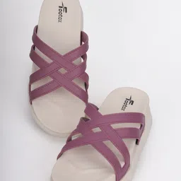 footox Women Flip Flops image 5