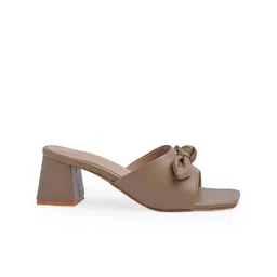 DressBerry Block Heel Sandals with Bows image 4