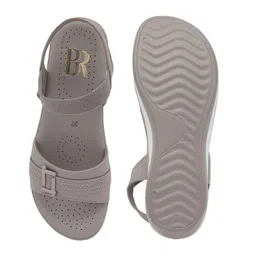 Bella Rosa Women Solid Wedge Heel Backstrap Sandals image 3