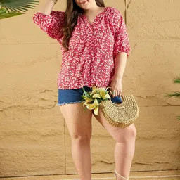 Berrylush Curve Floral Print Top image 5