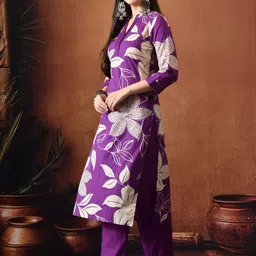 TRUVON FASHIONS Floral Printed Mandarin Collar Pure Cotton Straight Kurta With Trousers image 3