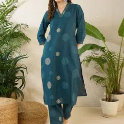 Indo Era Printed V-Neck Three-Quarter Sleeves Pure Cotton Top With Trousers image 4