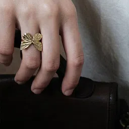 Just Lil Things Butterfly Shaped Finger Ring image 1