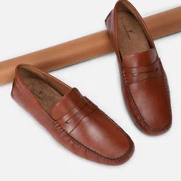 Van Heusen Men Leather Loafers-picture-23