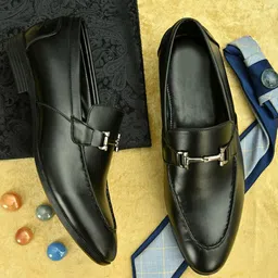 INVICTUS Men Black Faux Leather Formal Horsebit Loafers-image-76