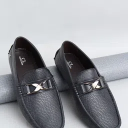 Carlton London Men Textured Loafers image 1