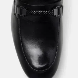 Arrow Men Chase Solid Leather Loafers image 4