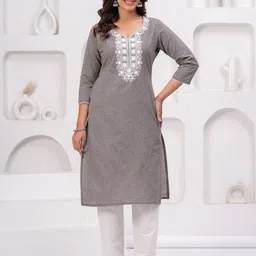 NAVYAAZRI Women Embroidered Kantha Work Kurta-image-88
