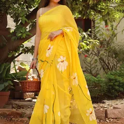 yourwish Floral Printed Saree With unstitched blouse piece image 2