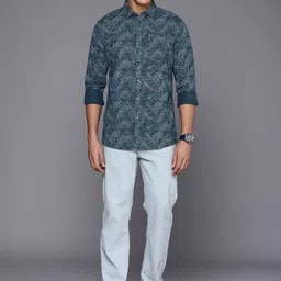 Allen Solly Pure Cotton Custom Fit Floral Printed Casual Shirt image 5