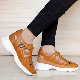 Bxxy Men Hidden Height Increasing Tesxtured Shoe-Style Sandals-picture-36