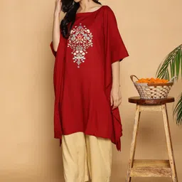 LetsDressUp Women Fetching Maroon Rayon Kaftan image 4