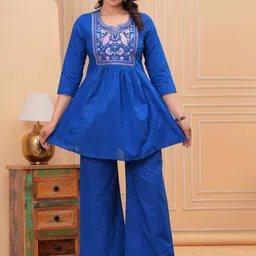 SINGNI Embroidered Pure Cotton Top With Palazzos Co-Ords-picture-5