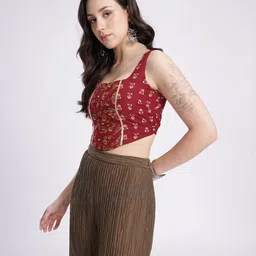 fusion by glitchez Floral Printed Square Neck Fitted Crop Top image 4