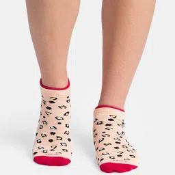 Jockey Women Pack of 2 Patterned Cotton Stretch Low Ankle Length Socks image 4