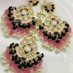 Gyaan Jewels Stone-Studded & Beaded Maang Tika & Earrings-picture-22