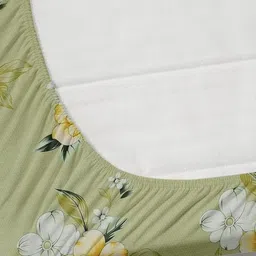 REALDREAM Green & White Floral 260 TC King Bedsheet with 2 Pillow Covers image 2