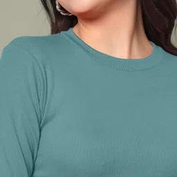 Maheshvi Ribbed Round Neck Long Sleeves Fitted Crop Top image 2