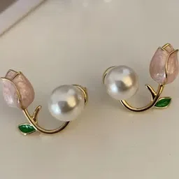 ONUYX Contemporary Studs Earrings-picture-25