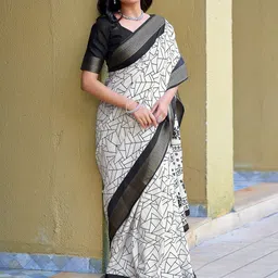 KALINI Women Geometric Printed Zari Saree-image-10